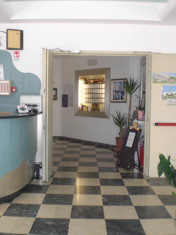 Hotel Marietta Caorle Exterior foto