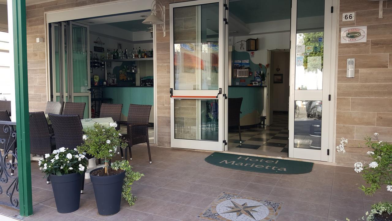 Hotel Marietta Caorle Exterior foto
